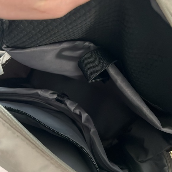 Tan computer backpack - Picture 2 of 2